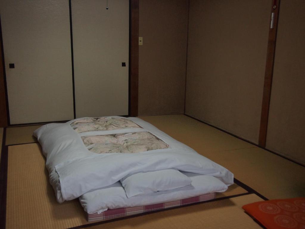 Ishiba Ryokan Hirosaki Quarto foto